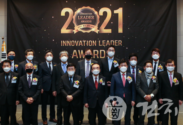 디오 김진철 회장이 지난달 24일 '2021 혁신 리더' 대상을 수상했다.