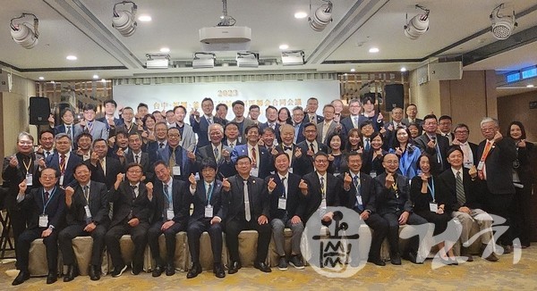 ’2023 부산, 타이충, 후쿠오카 3국 자매 치과의사회 국제 합동회의'가 대만 전국대호텔에서 개최됐다.