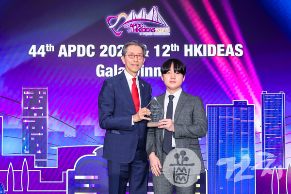 경북대 손영탁 연구원이 APDC에서 포스터부문 2등상을 수상했다.