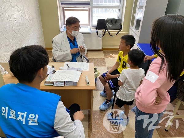 녹색병원 의료지원단은 지난 6월 5일부터 16일까지 몽골 올란바토르 도시 빈민촌 2곳을 방문해, 취약계층 아동을 대상으로 소아과 및 치과진료를 실시했다.